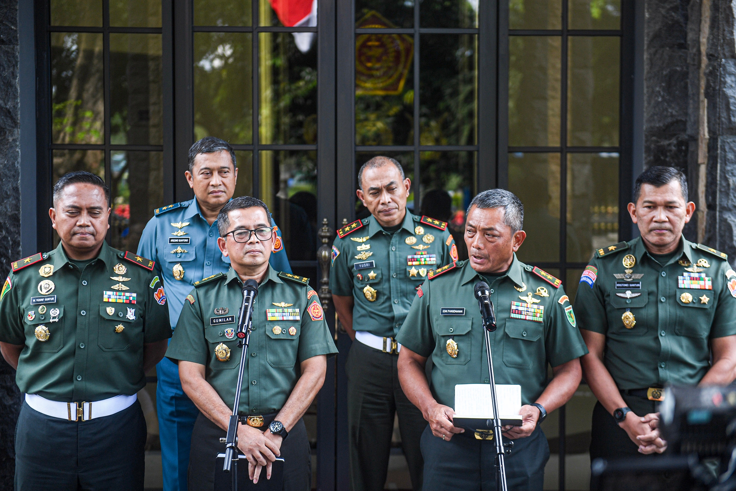 Kapuspen TNI Soal Penganiayaan Anggota KKB: Tiada Gading yang Tak Retak