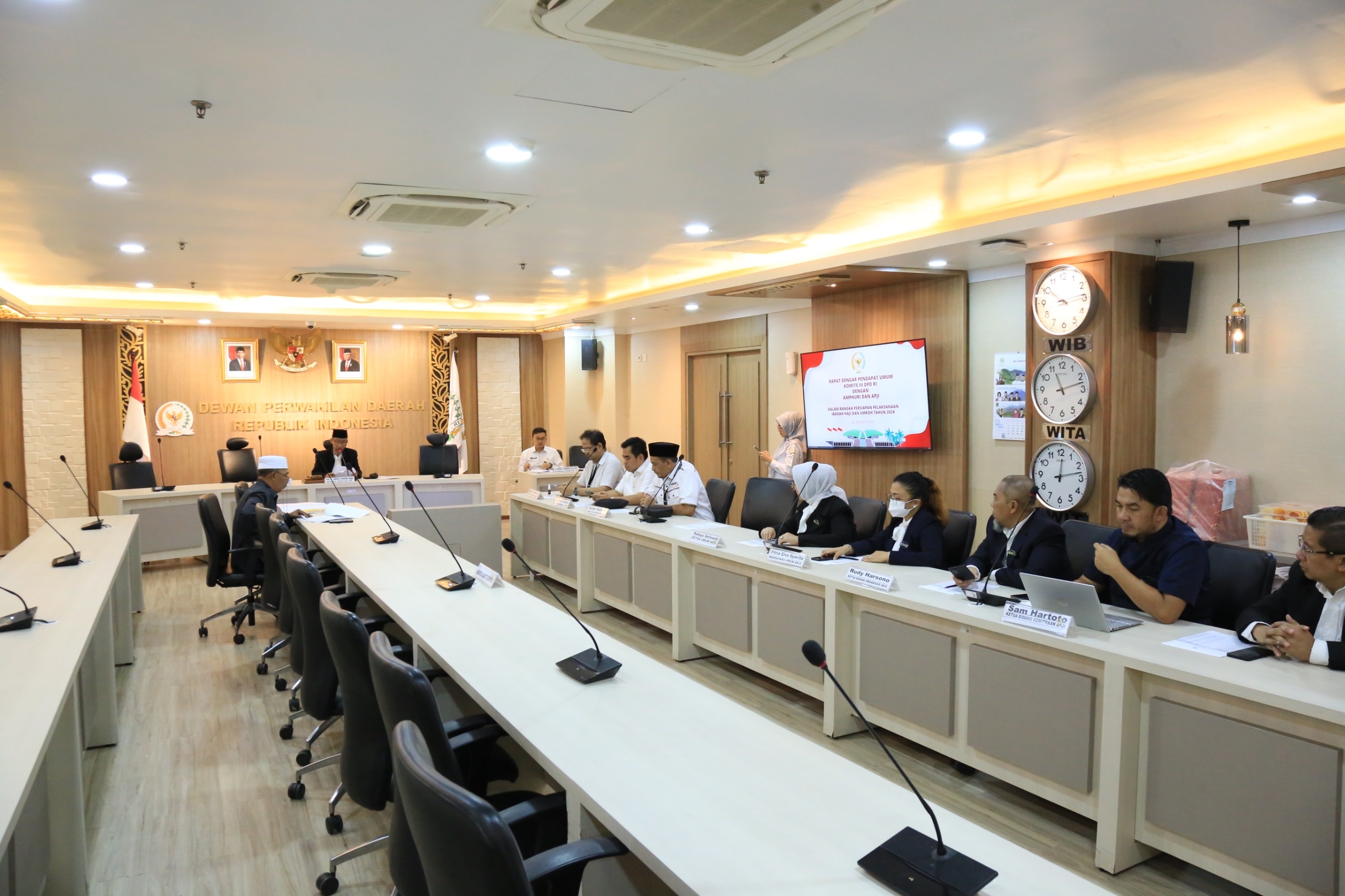 Upayakan Penyelenggaraan Ibadah Haji yang Lebih Baik, Komite III DPD RI Gelar RDPU Dengan AMPHURI dan APJI