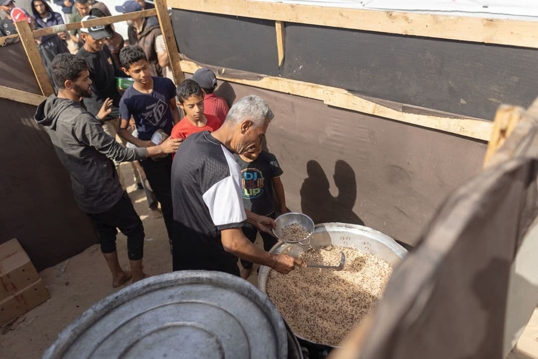 Bantuan Tertahan, Gaza di Ambang Kelaparan Massal di Tengah Kepungan dan Serangan Israel
