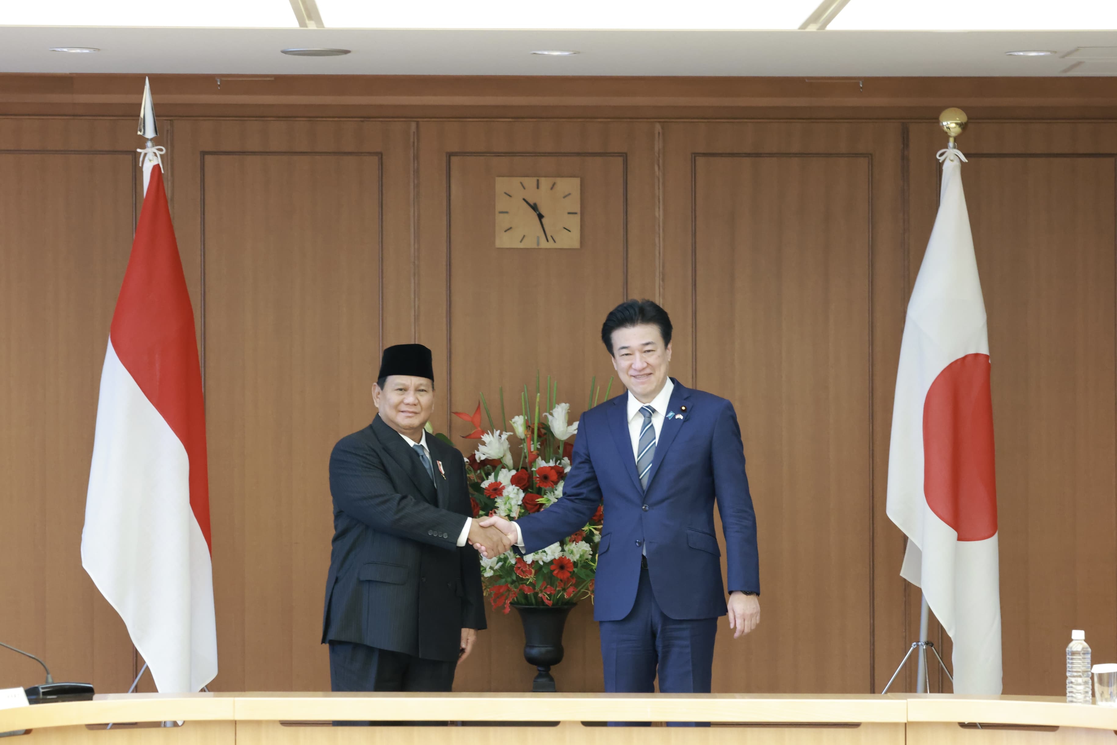 Temui Menhan Jepang, Prabowo Minta Kuota Kadet RI Ditambah