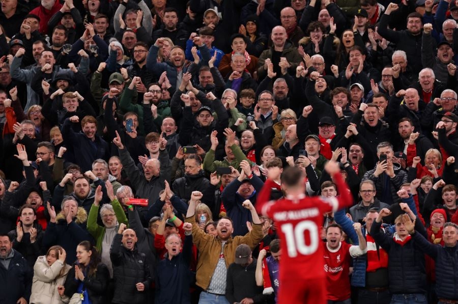 Hasil Liga Inggris: Liverpool Kembali ke Puncak, Chelsea Kalahkan MU Lewat Drama Tujuh Gol