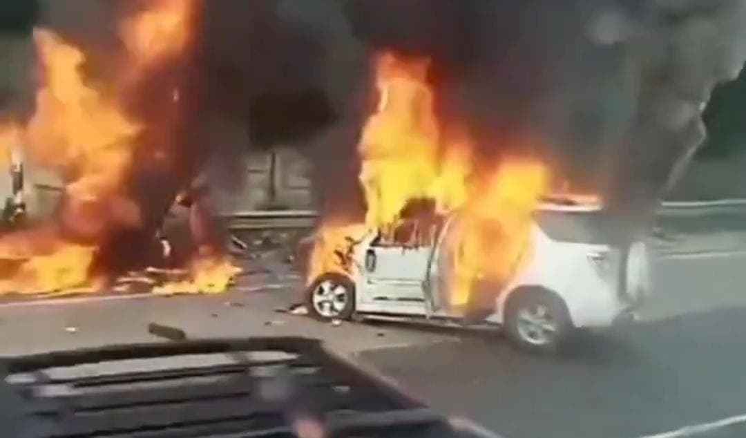 Kecelakaan di KM 58 Jakarta-Cikampek, 12 Kantong Jenazah Dikirim