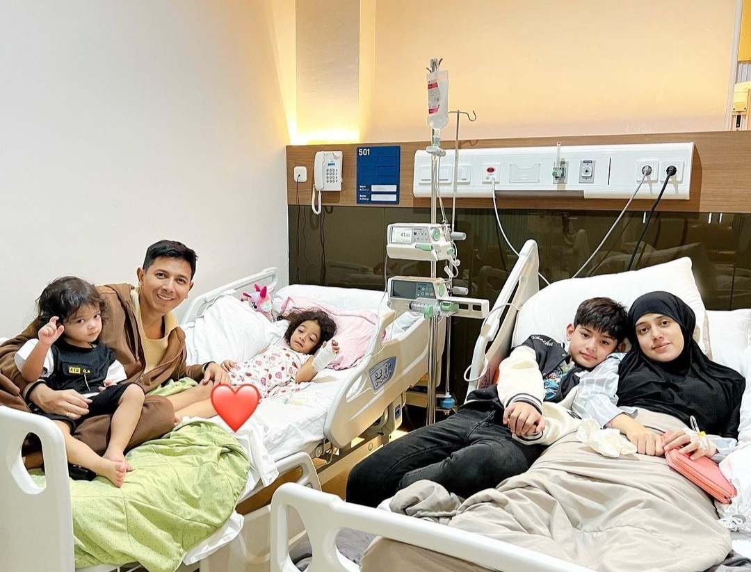 Istri dan Anak Dirawat, Sonny Septian Panik Luar Biasa