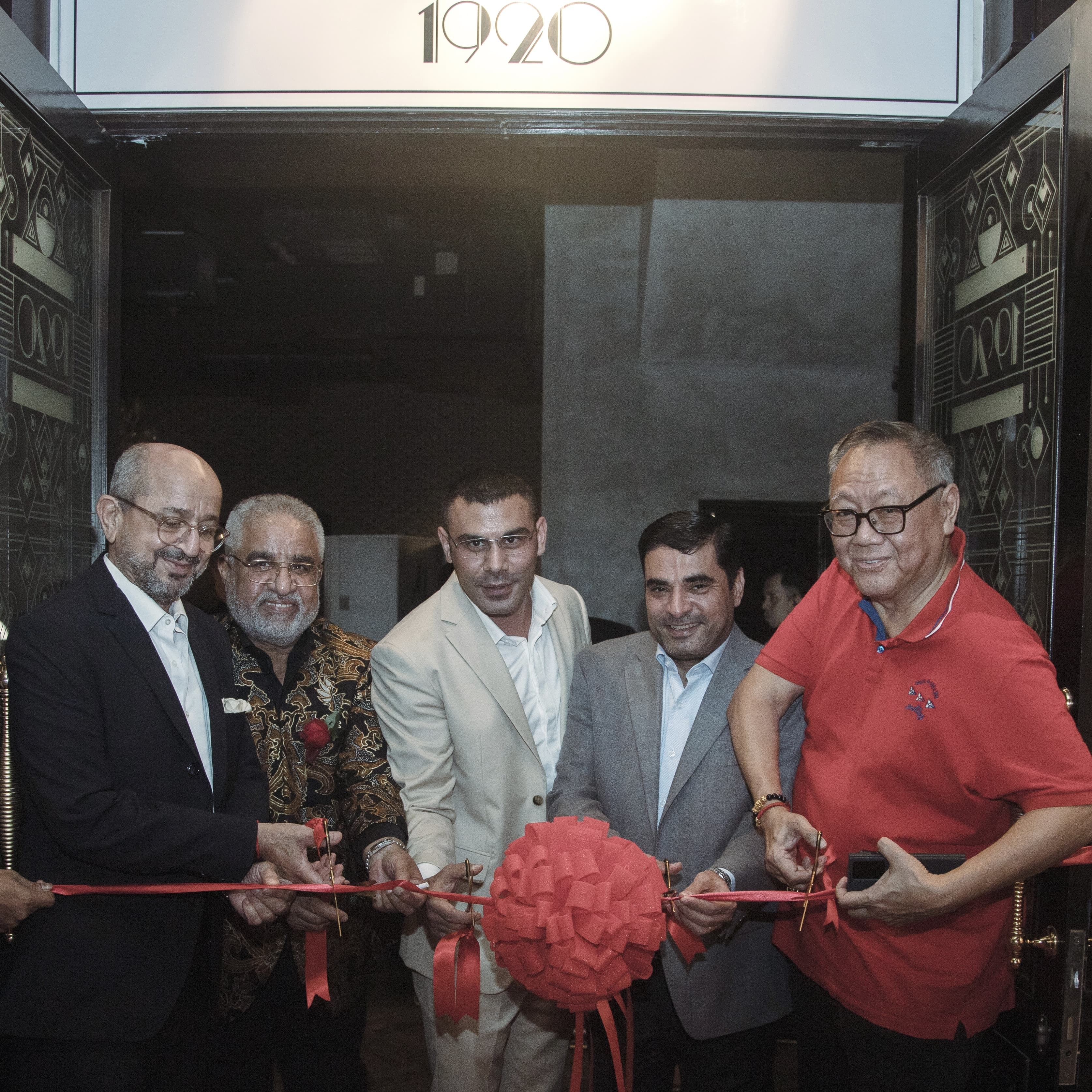 Hadir di Kemang, 1920 Lounge & Bar Gelar Kompetisi Busana Zaman Dulu