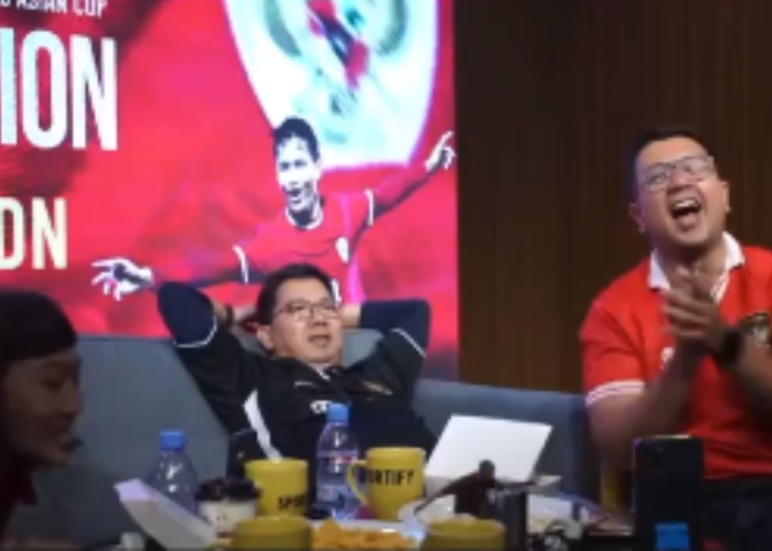 Ekspresi Bung Towel Bikin Salfok Usai Timnas Indonesia Lolos ke Semifinal Piala Asia U-23, Netizen: Agak Laen!