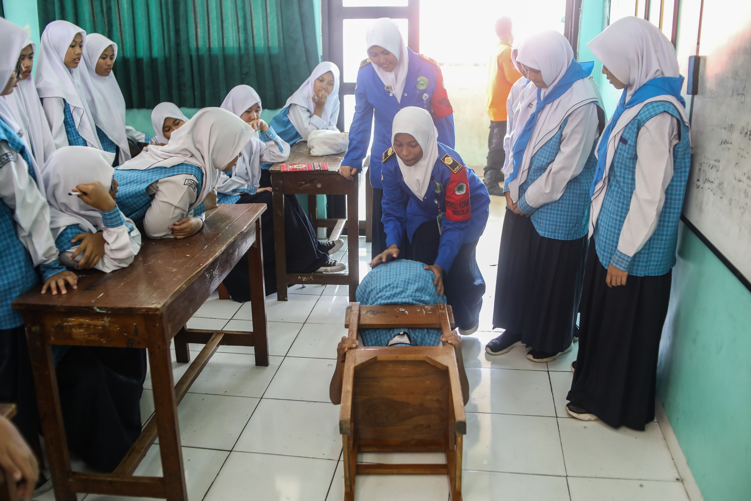 Masing-masing Murid Memiliki Latar Belakang yang Berbeda-beda. Oleh Sebab Itu agar Bisa Menjalankan Segitiga Restitusi dengan Lebih Efektif Idealnya..