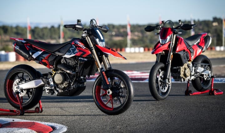 Di Candi Prambanan, Ducati Indonesia Luncurkan DesertX Rally dan Hypermotard 698 Mono