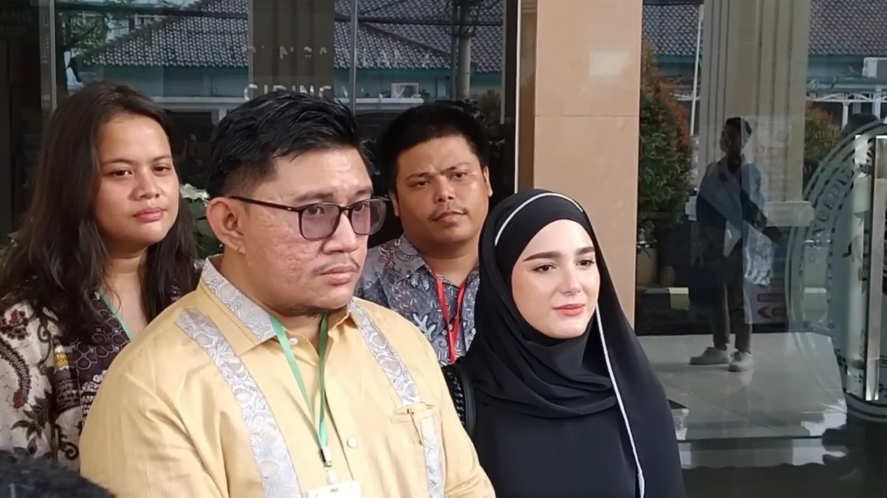 Mantap, Yasmine Ow Pisah dengan Aditya Zoni, Ini Alasan Terkuatnya!