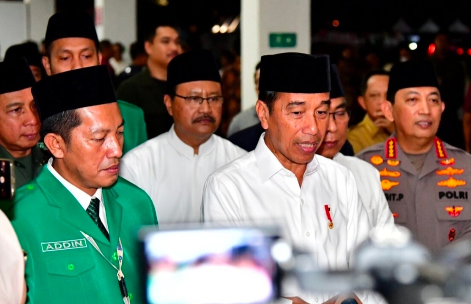 Jokowi Pastikan Kenaikan UKT di Tiap Universitas Akan Dievaluasi