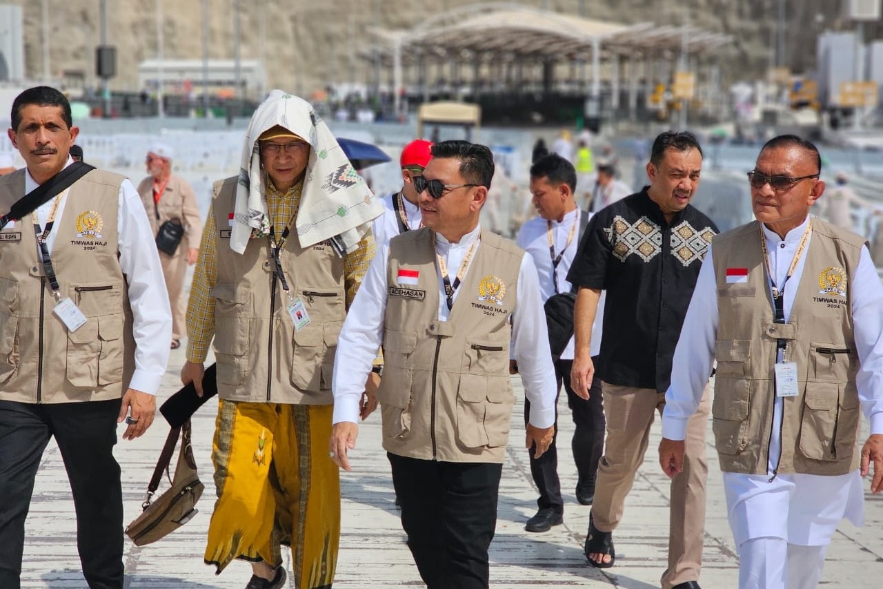 Timwas Haji DPR RI Sidak Terminal Shaeeb Amer Makkah, Sebut Bus Jemaah Masih Jauh dari Harapan 'Ramah Lansia'