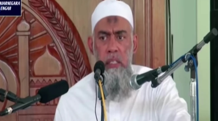 Jejak Kontroversi Ustadz Yazid bin Abdul Qadir Jawas: Onani tak Batalkan Puasa
