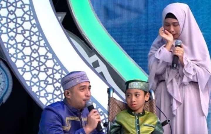 Ibunda Naja Hafiz Quran Indonesia, Anaknya yang Lumpuh Otak Pernah Dicium Kakinya oleh Syaikh Ali Jaber