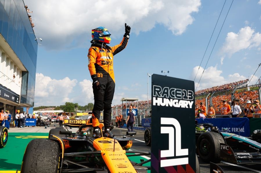 F1 GP Hungaria: Lando Norris 'Dipaksa' Mengalah, Oscar Piastri Rebut Podium Juara Perdana