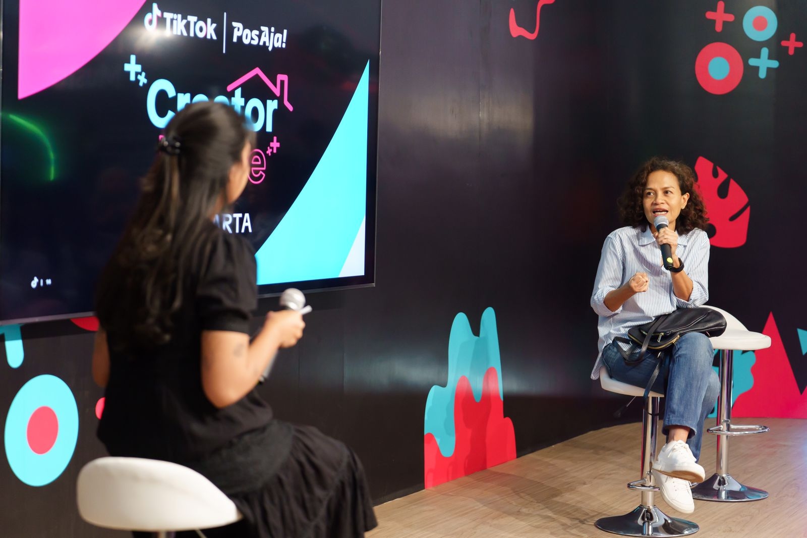 TikTok - Pos Indonesia Luncurkan Rumah Kreatif untuk Ngonten di Kota Tua