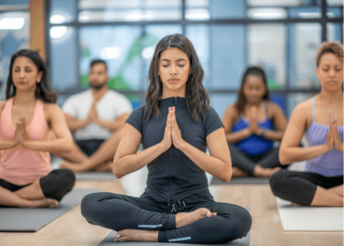 7 Manfaat Terapi Yoga untuk Kesehatan yang Perlu Kamu Ketahui