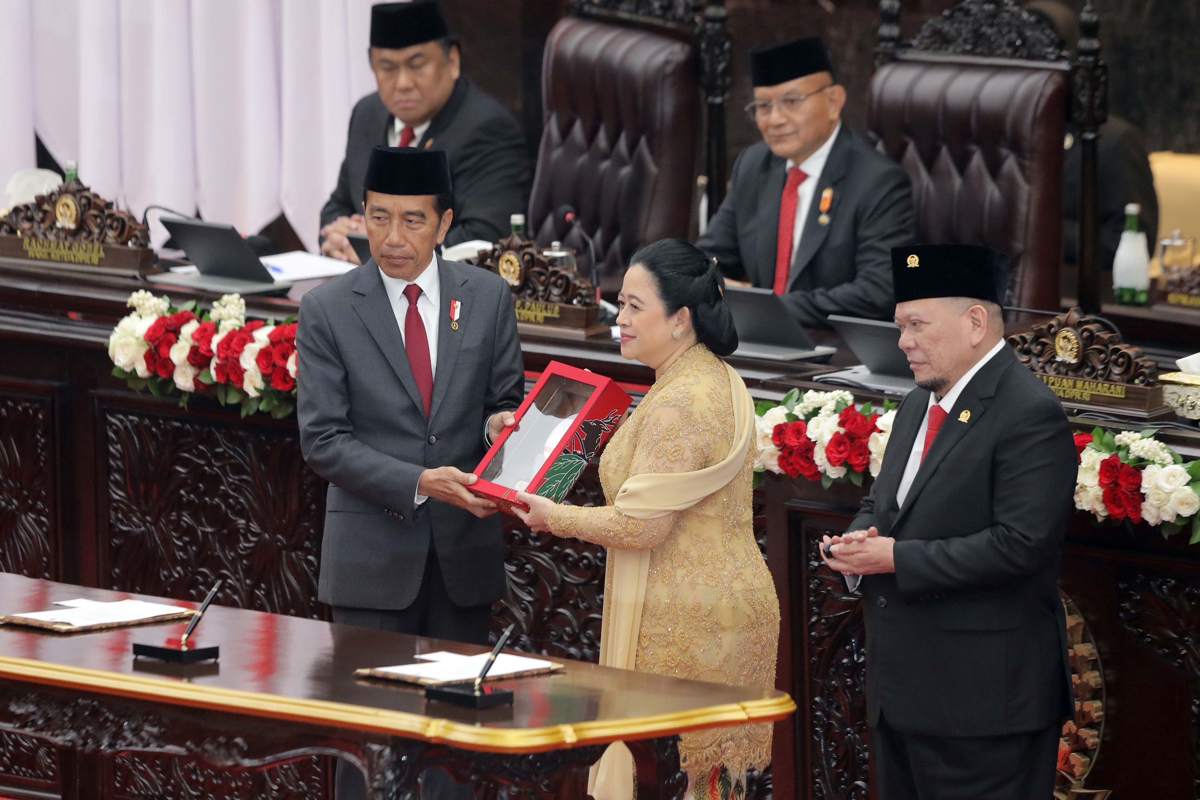 Ketua DPR: Penerimaan APBN Terkoreksi Dalam Imbas Ketidakpastian Global