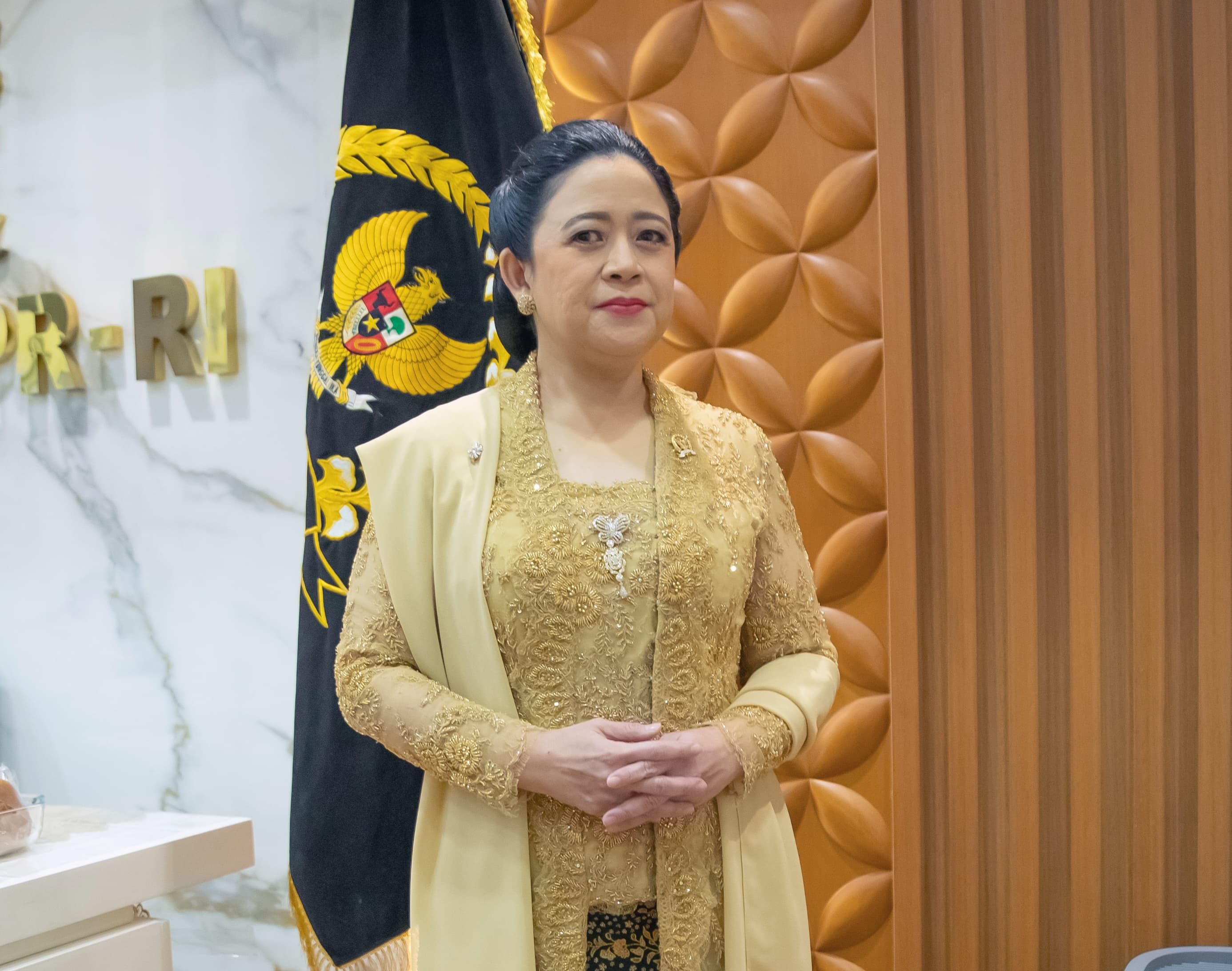 Melihat Kebaya Emas Puan Maharani Karya Didiet Maulana di Sidang Tahunan 2024 Karya