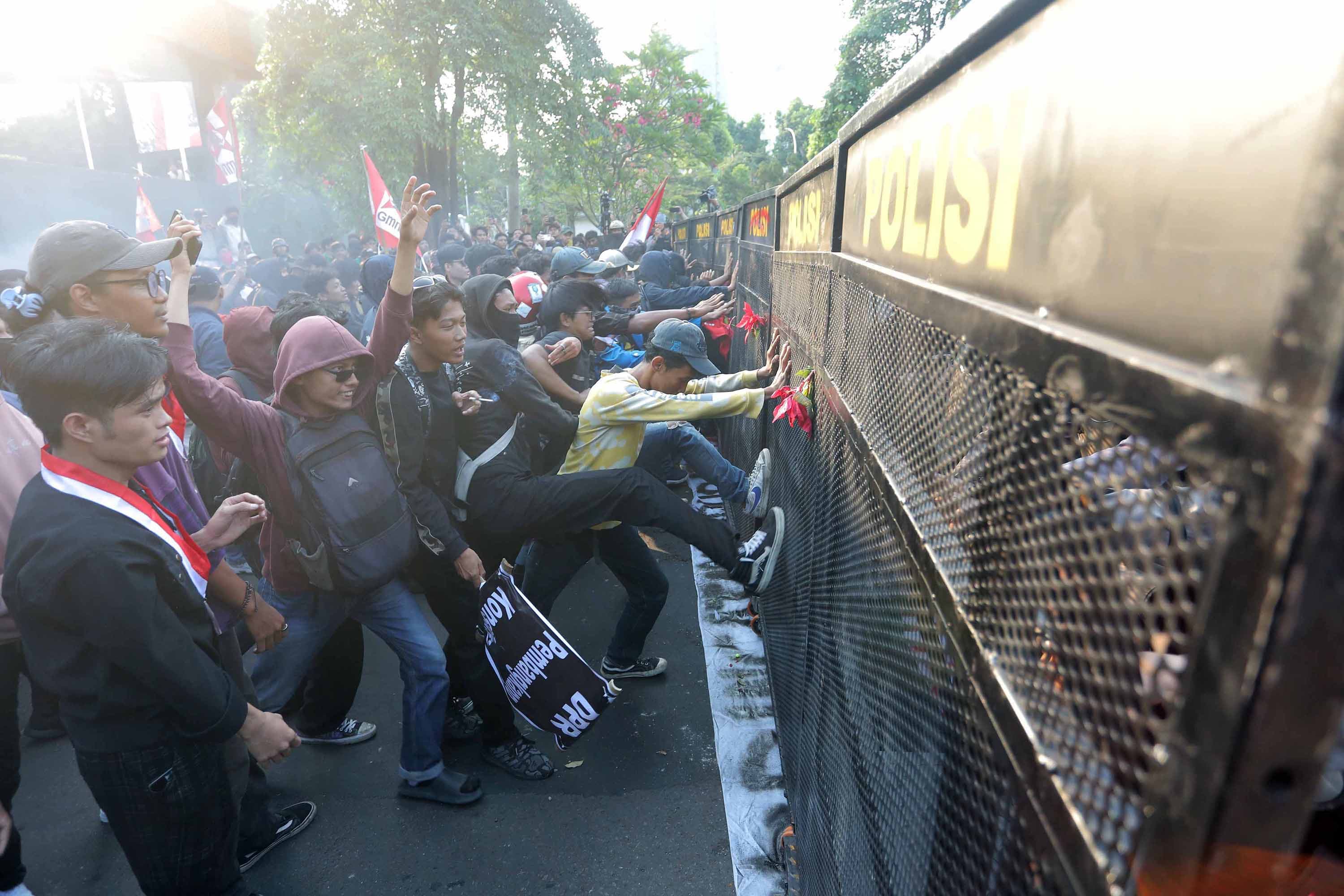 Kelas Menengah Anjlok Berujung Makin Maraknya Demonstrasi, Prabowo: Itu yang Menohok Saya!
