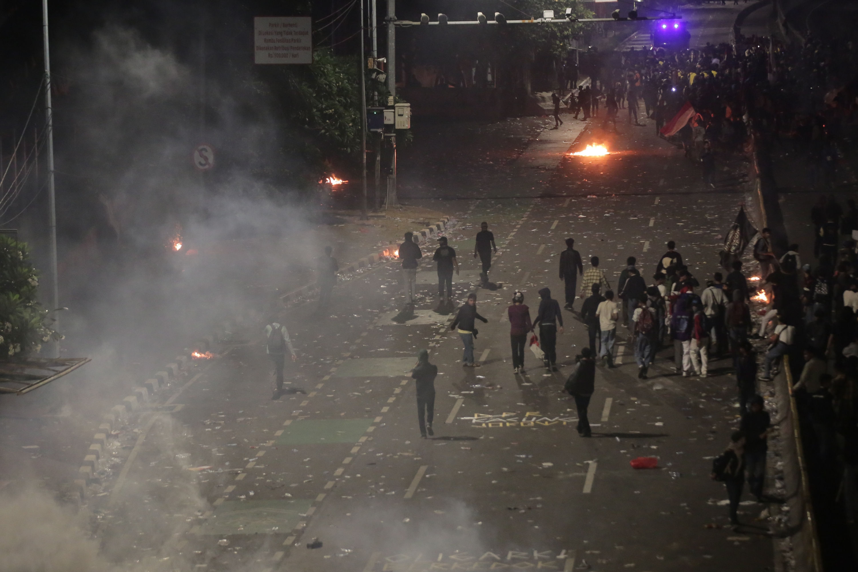 Kompolnas Akan Surati Kapolri, Minta Evaluasi Penggunaan Gas Air Mata saat Demo