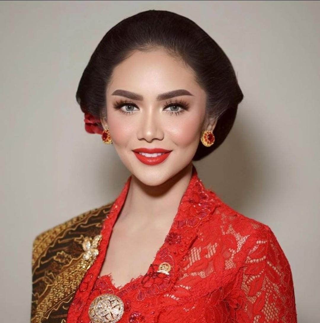 Enggak Malu! Kris Dayanti Kuliah Lagi di Usia 49 Tahun