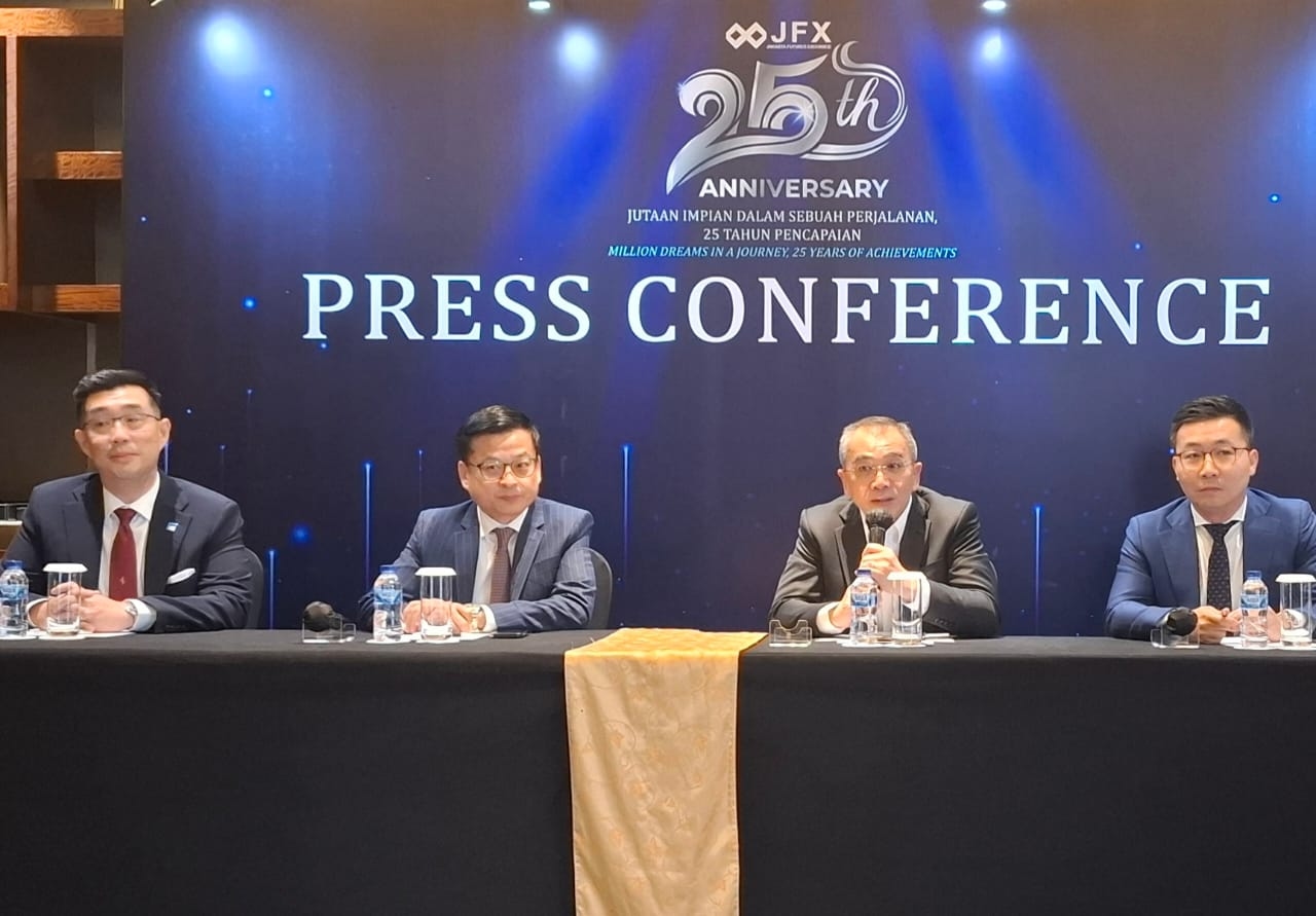 Rayakan HUT Ke-25, JFX Teken MoU dengan 3 Partner Global Strategis