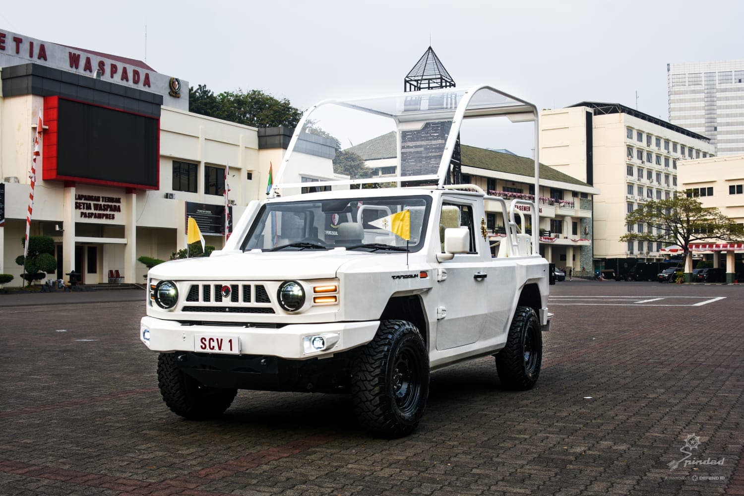 Maung MV3 Pope Mobile Buatan Pindad Dukung Perjalanan Paus Fransiskus Selama di Indonesia