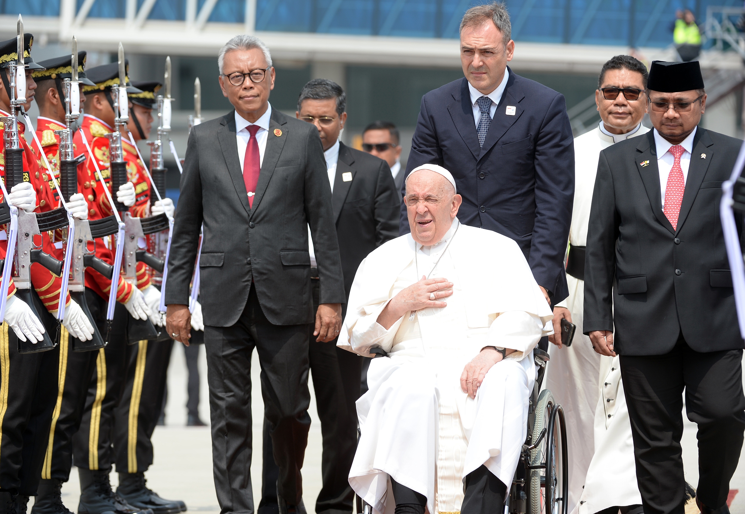 Kunjungan Paus Momentum Tekan Ketimpangan Sosial