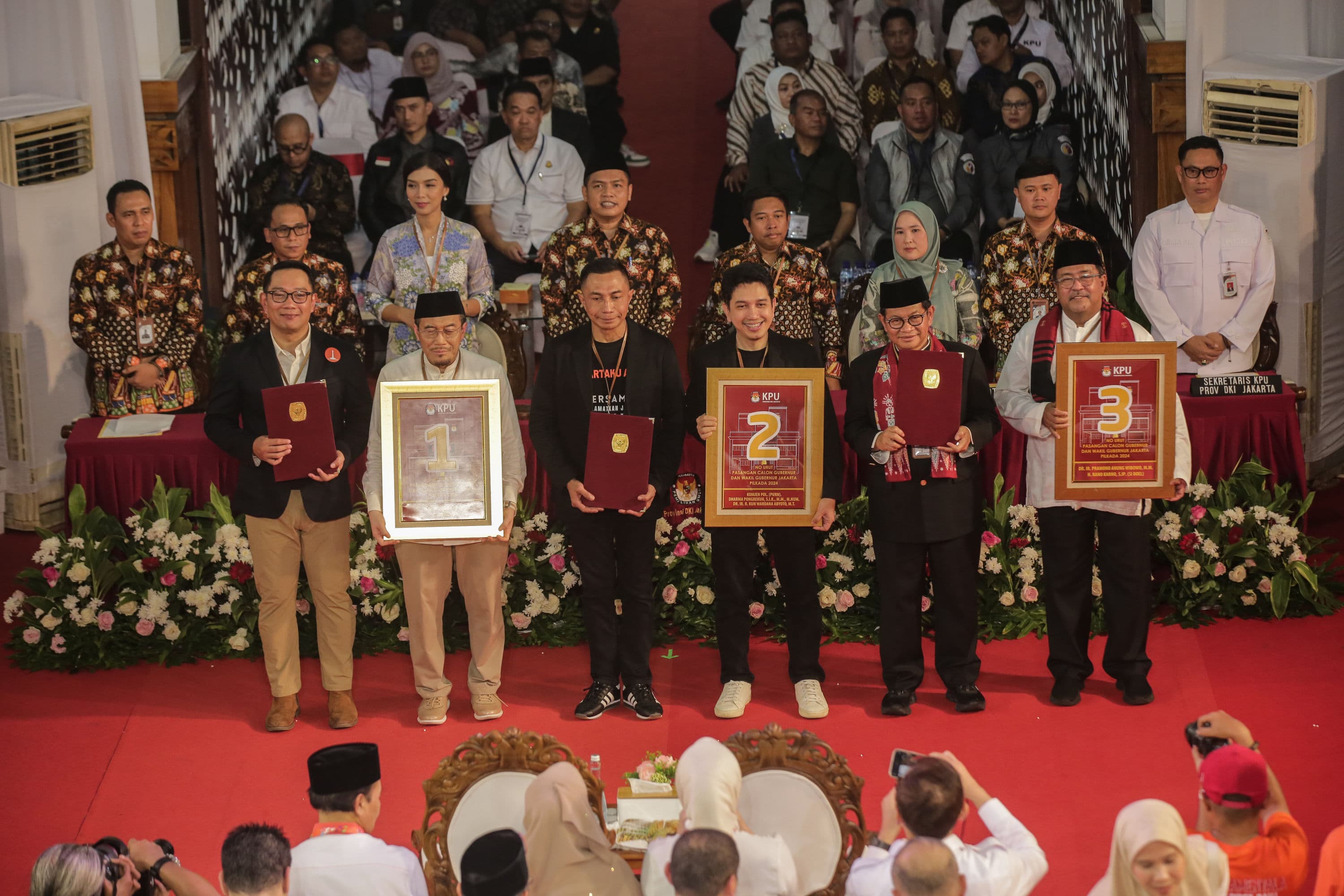 Debat Perdana: Tiga Paslon Adu Strategi Transformasi Jakarta Menjadi Kota Global