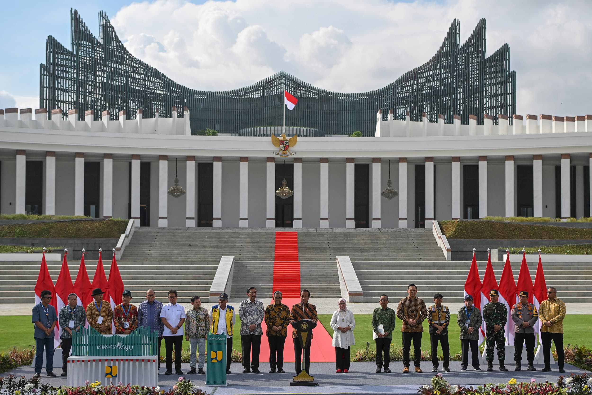 Surplus Infrastruktur dan Ketimpangan Sosial