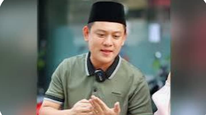 Bobon Santoso Mualaf Ngumpet-ngumpet dari Istri, Ustaz Derry Sulaiman Bantuin Ngeles Kayak Gini...