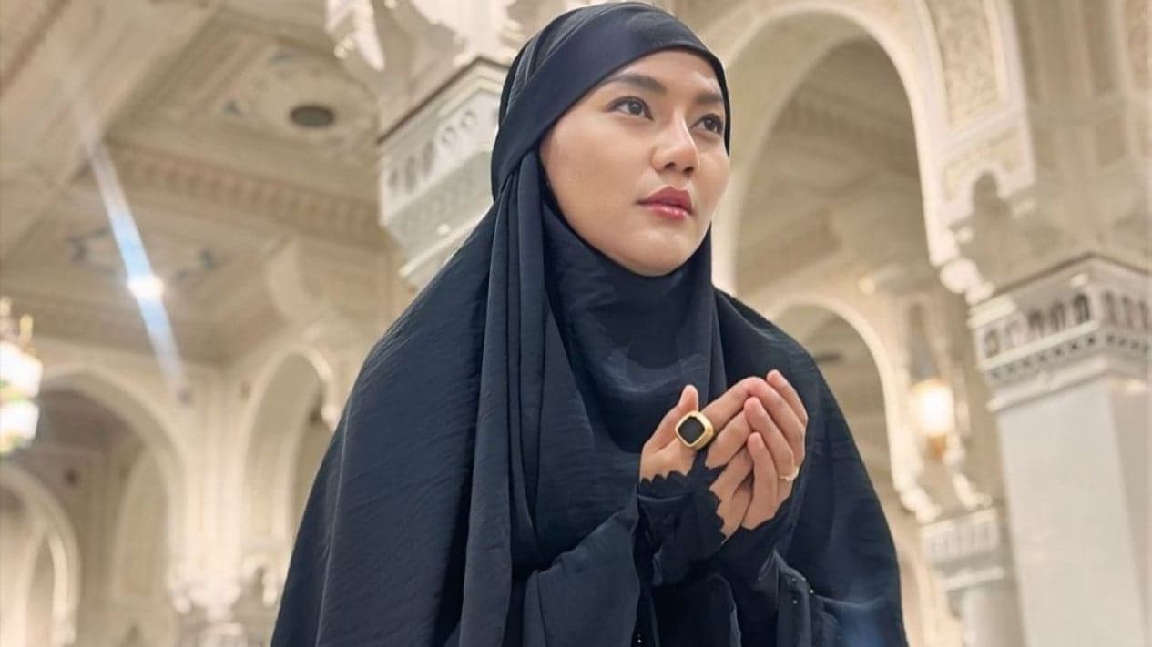 Siti Septi Ariyanti Diselingkuhi saat Dirinya Umroh, Apakah Umrohnya Salah?