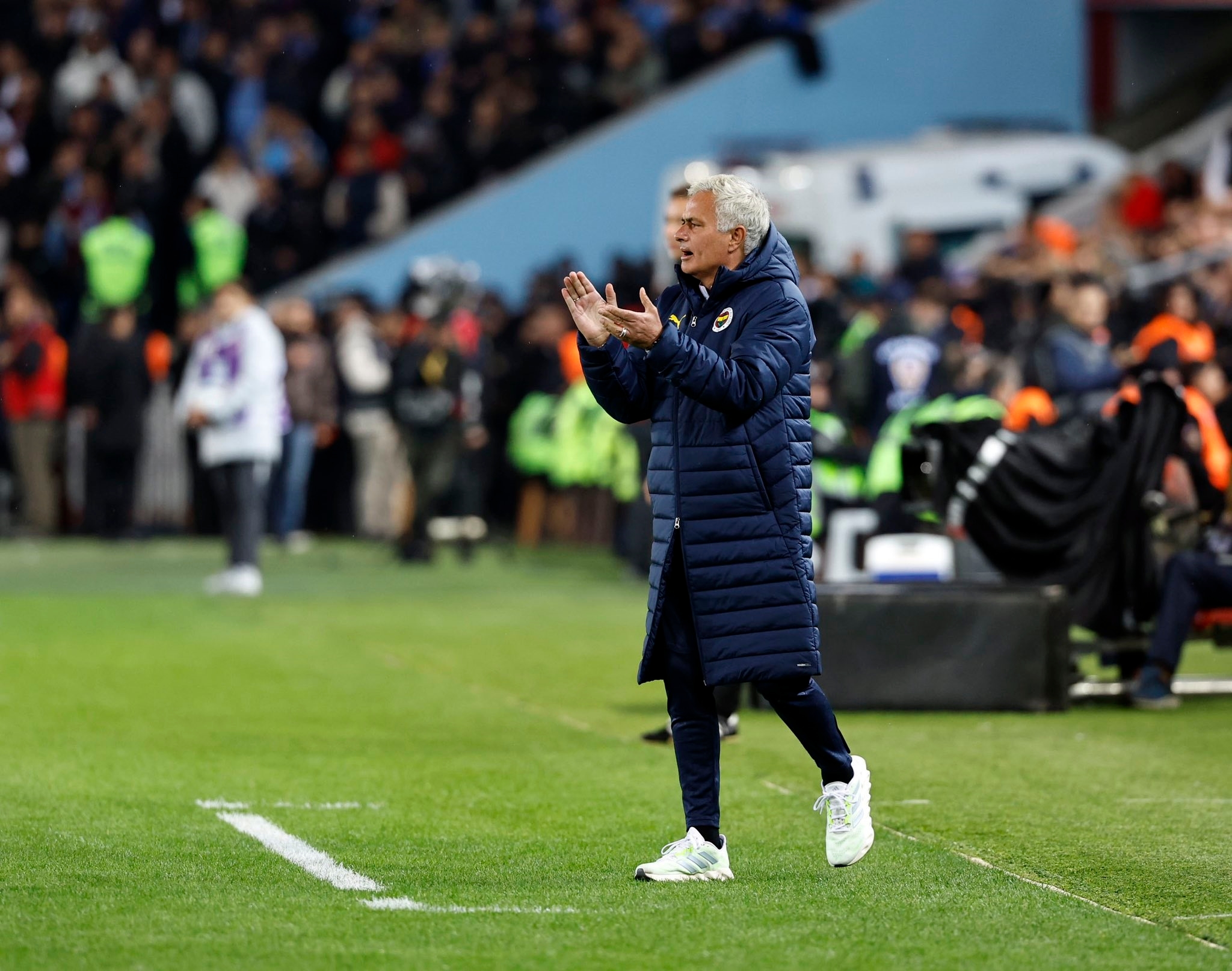 Protes Wasit, Jose Mourinho Klaim Fenerbahce tak 'Terus Terang' Soal Sepakbola Turki