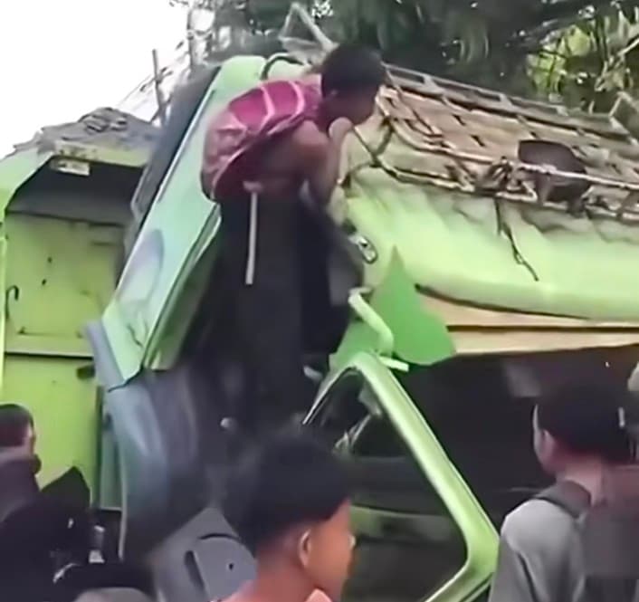 Ramai Warga Jarah Sparepart Truk di Teluknaga, Polisi Imbau Segera Kembalikan ke Polres
