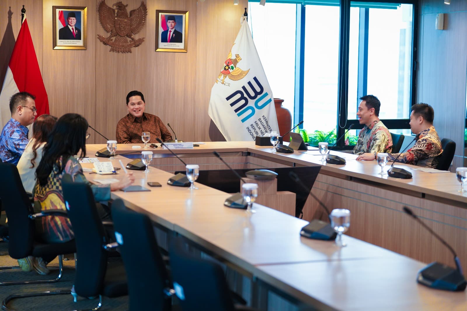 Efisiensi BUMN, Menteri Erick Gandeng AWS