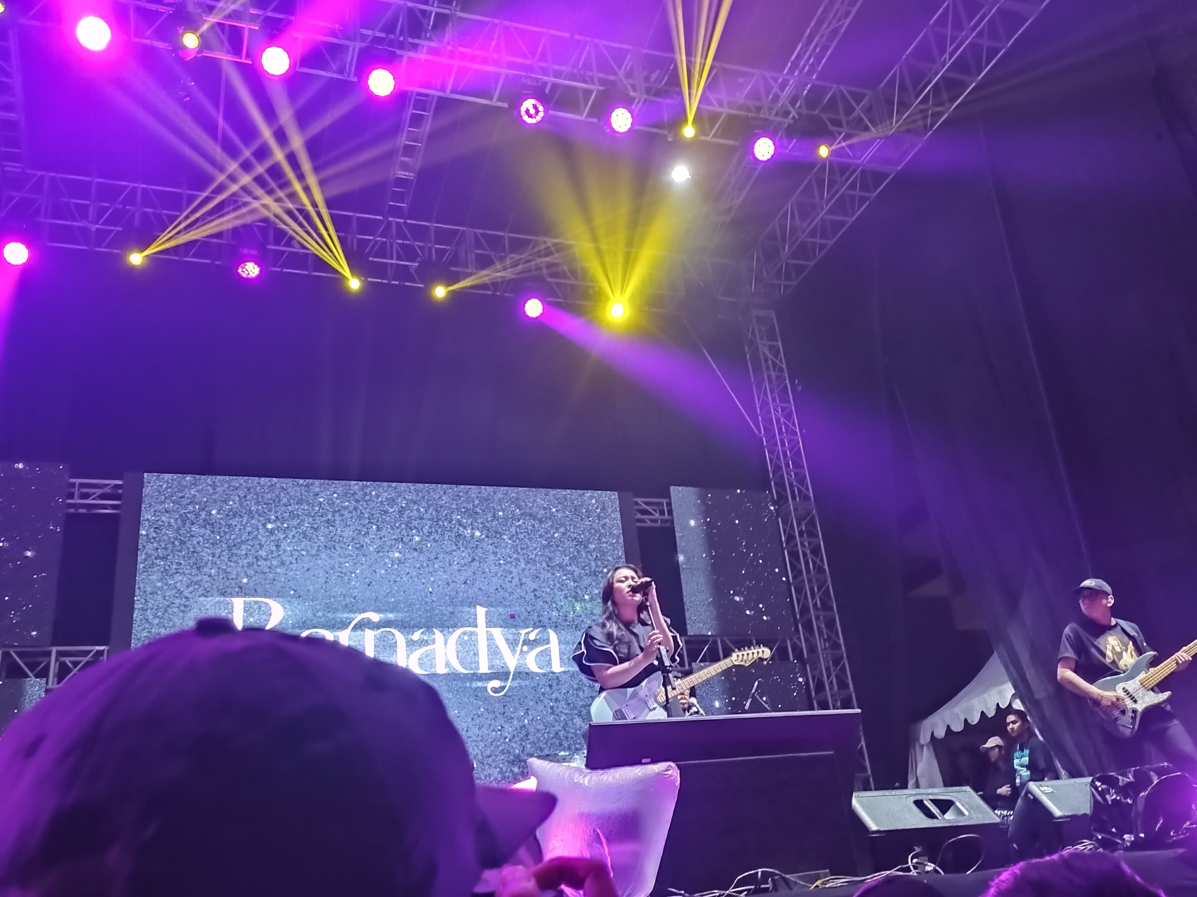 Galau Bareng Bernadya di Jazz Goes to Campus 2024