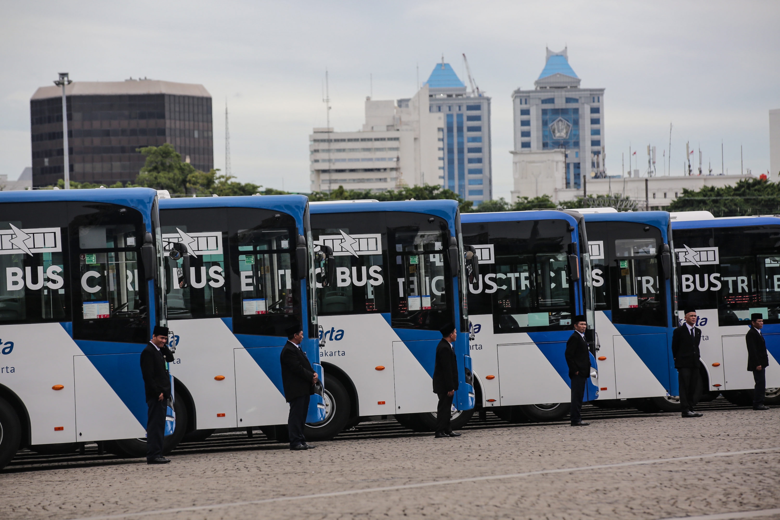 Rute Blok M–Ancol Resmi Pakai Bus Listrik, Pramono Anung: Ini Awal Masa Depan Jakarta