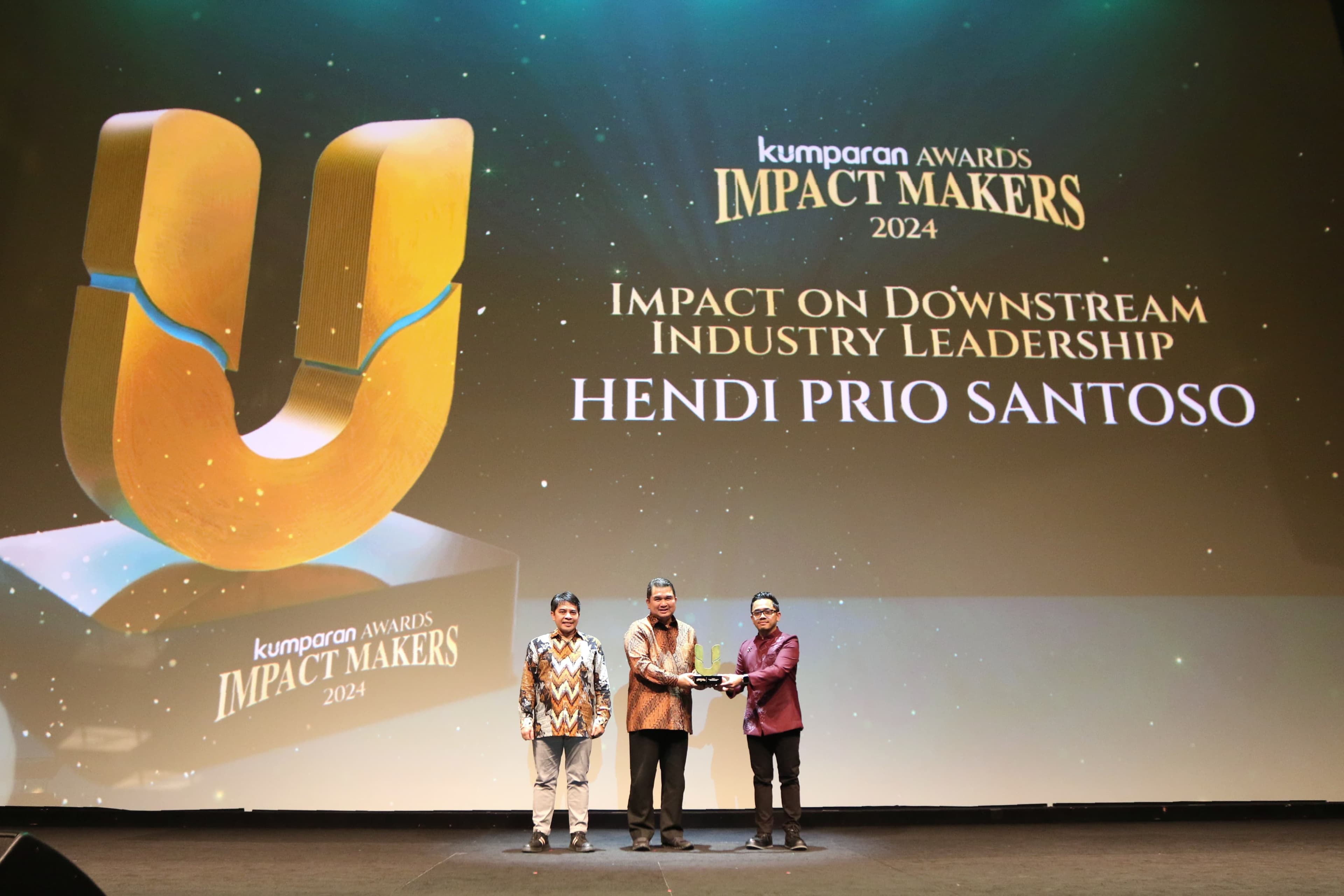 Dirut MIND ID Kembali Dapat Penghargaan Terkait Kepemimpinan Berdampak