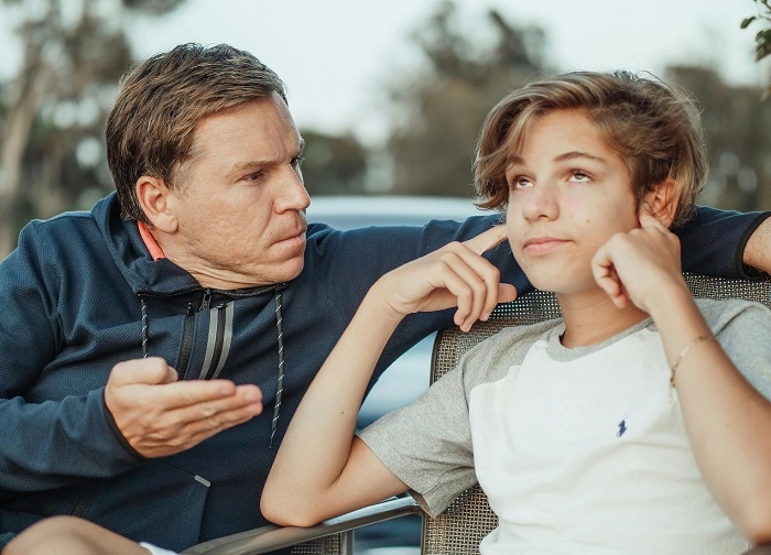 Orang Tua Wajib Tahu! Diam-diam Anak Dewasa Mengungkap Rasa Kecewa Tanpa Bicara dengan 9 Cara Ini