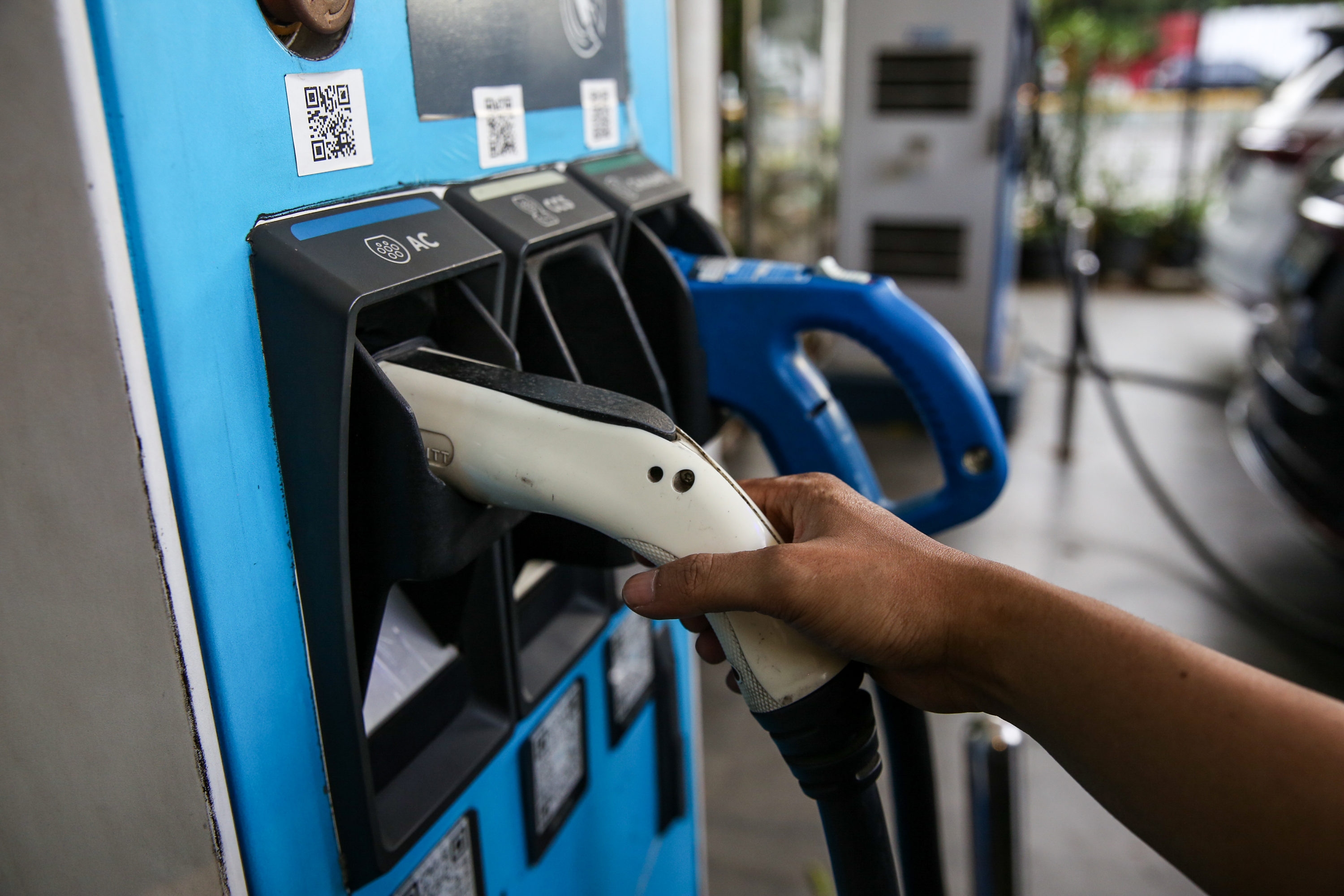 PLN Siapkan 1.000 Unit SPKLU di Jalur Trans Jawa-Sumatra Selama Periode Lebaran 2025