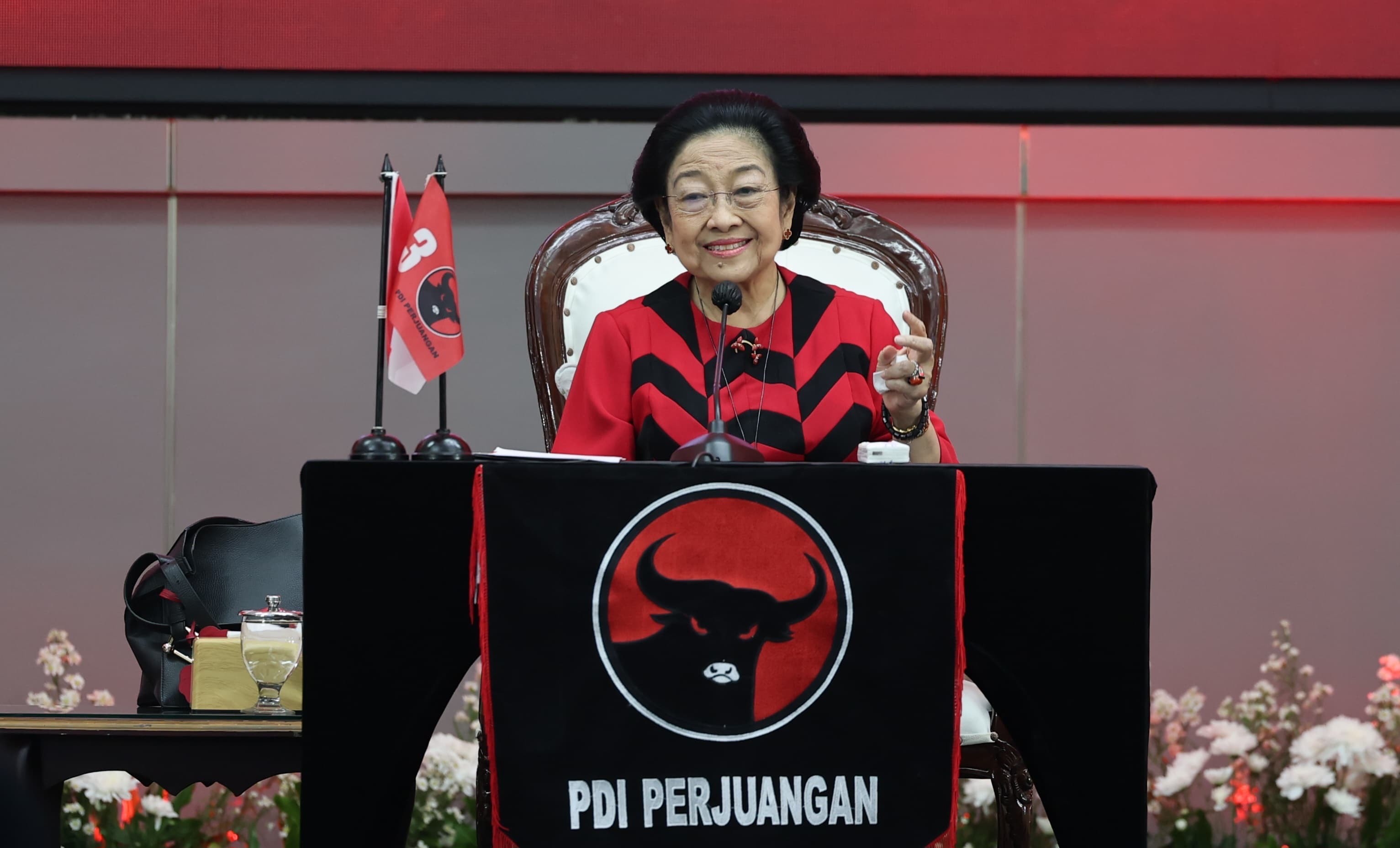 Megawati Tegaskan Hubungan Baik dengan Prabowo, Pilih Tetap di Luar Pemerintahan