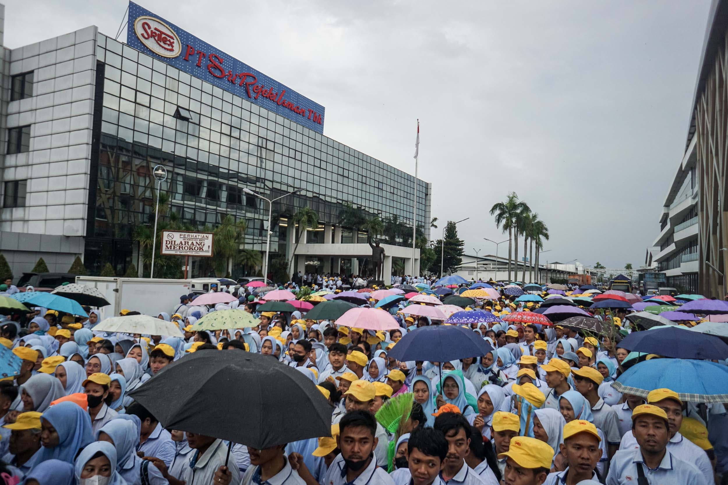 Ribuan Eks Pekerja PT Sritex Didata Ulang, Menaker: Akan Ditempatkan di Perusahaan Lain