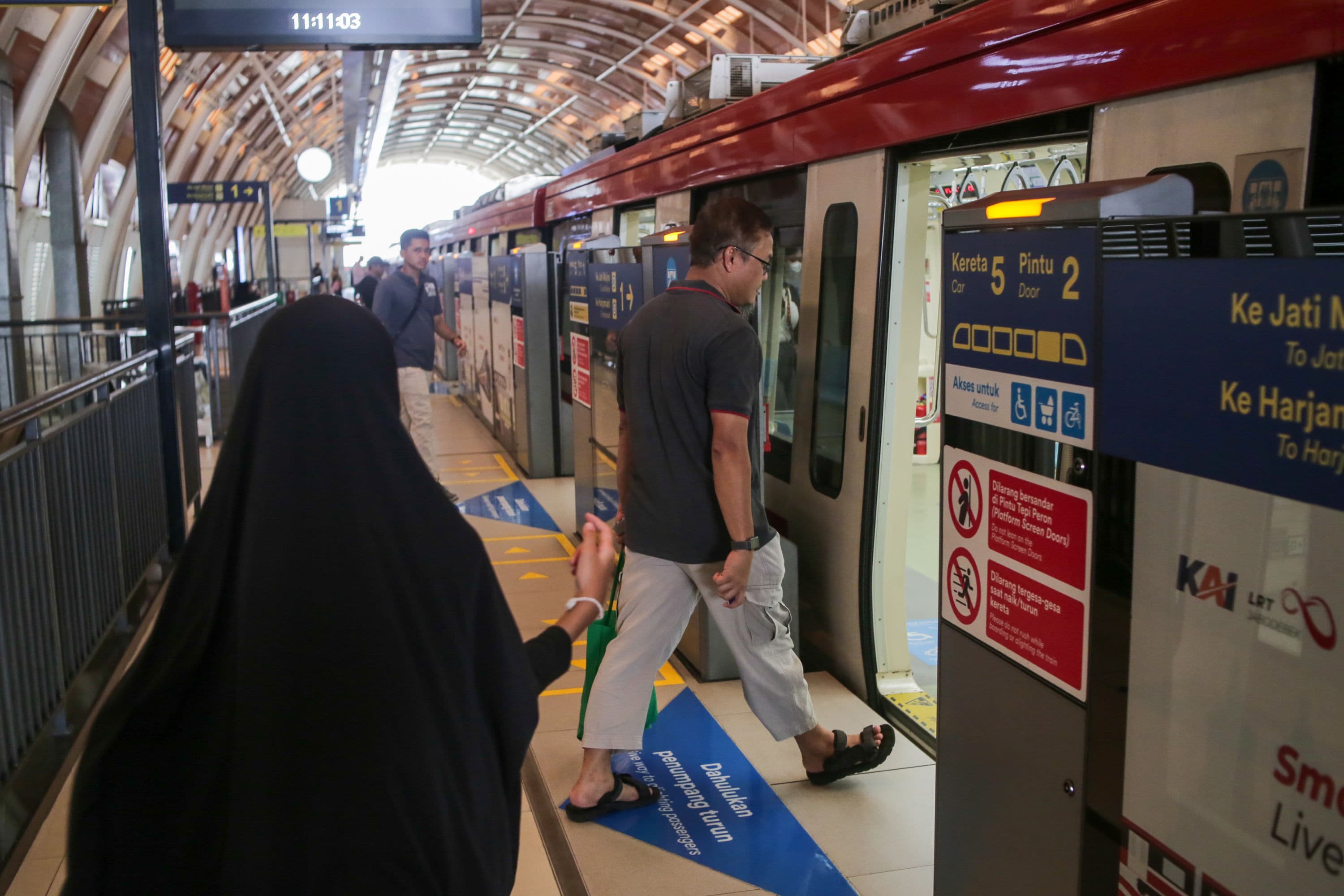 LRT Jabodebek Tambah Perjalanan saat Libur Panjang Maulid Nabi