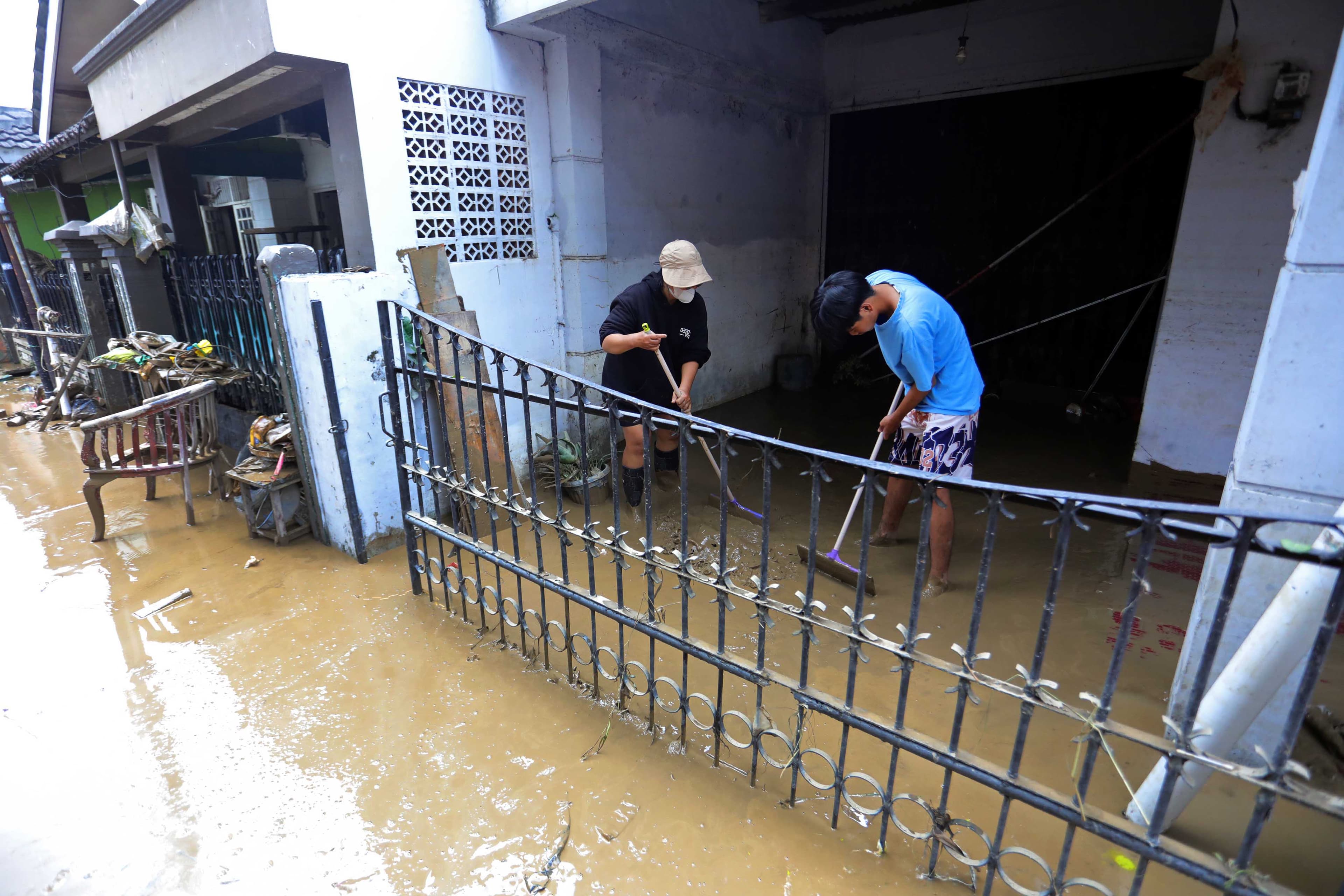 BNPB Perpanjang Operasi Modifikasi Cuaca sampai 10 Maret 2025