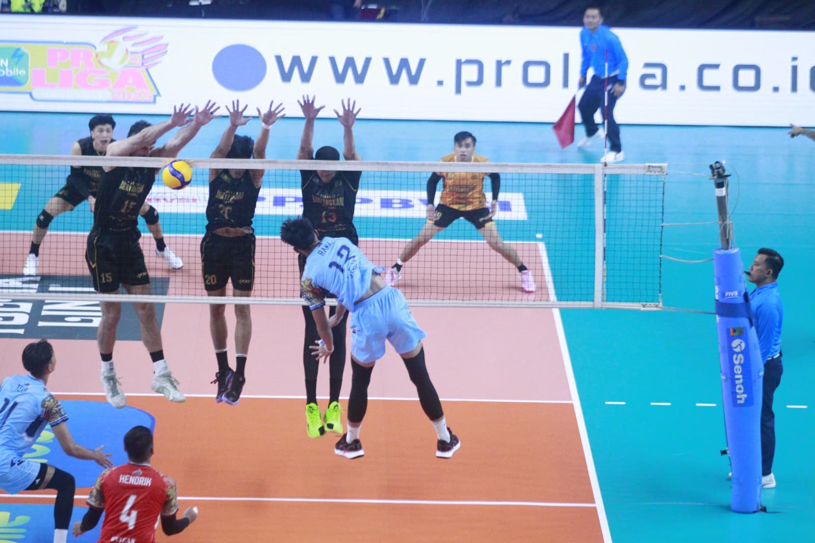 Proliga 2025: Bhayangkara Tunjukkan Dominasinya Sebagai Juara Bertahan, Gulung Samator Skor 3-0
