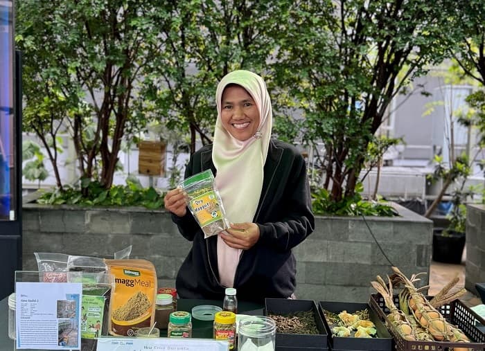 Ema Suranta, Sosok Kartini Penggerak Lingkungan dari Sampah Bukit Berlian