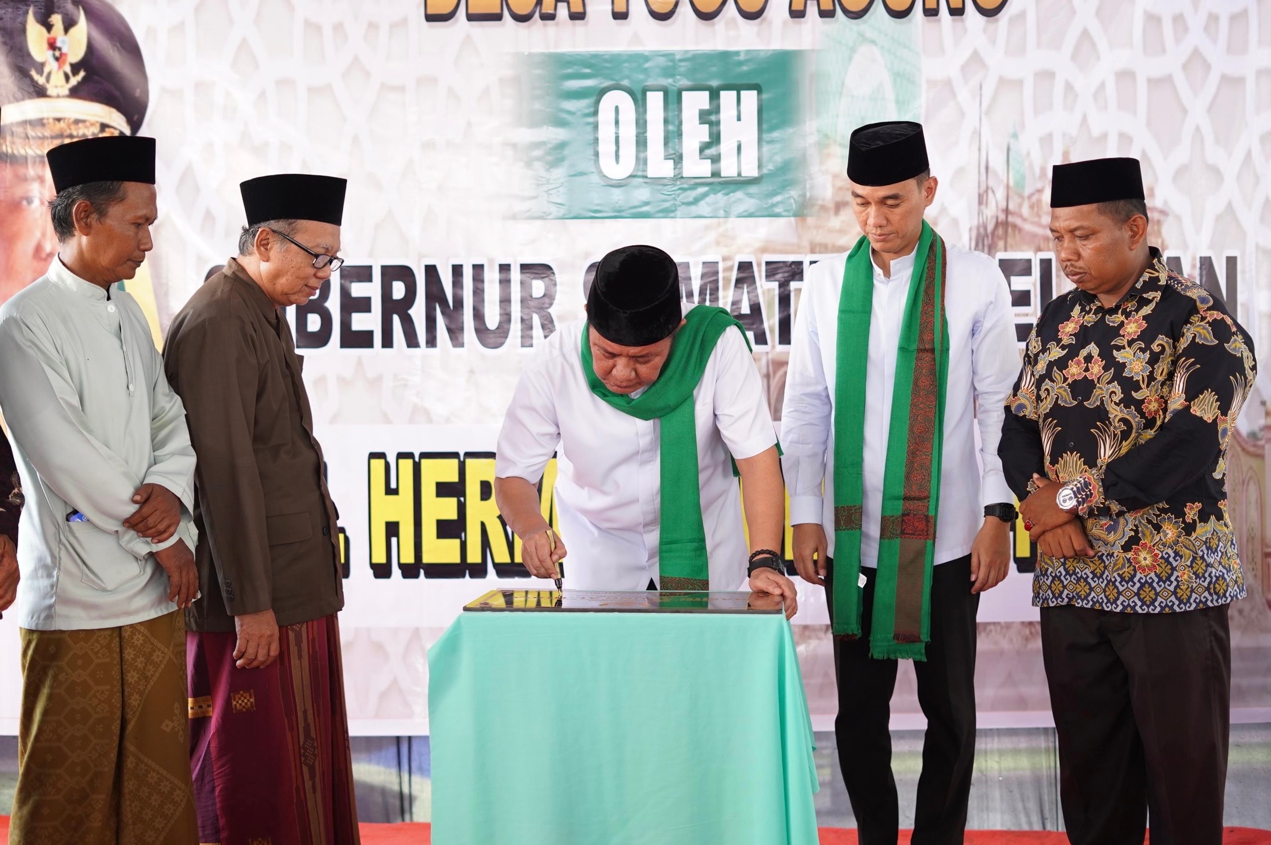 Gubernur Herman Deru Resmikan Masjid Agung Al-Huda di Desa Tugu Agung, OKI