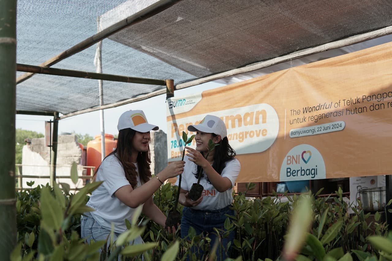Dukung Keanekaragaman Hayati, BNI GoGreen Jalankan Konservasi Mangrove Dorong Ekonomi Warga Banyuwangi