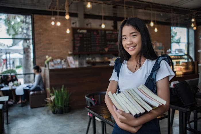 Apa Saja Apresiasi yang Diberikan Sekolah untuk Siswa Berprestasi? Inilah 7 Hal Penting Selain Beasiswa
