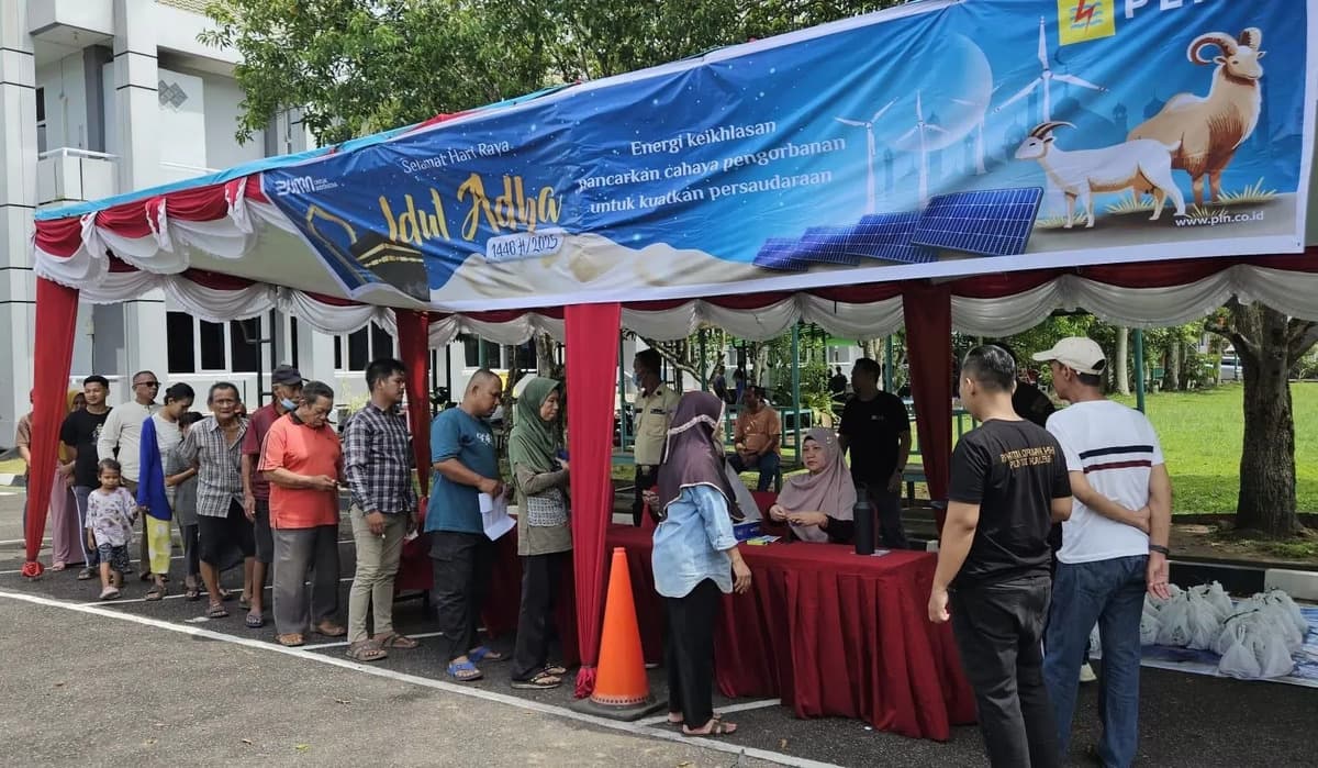 PLN dan YBM Salurkan 2.811 Hewan Kurban, Tebar Kebahagiaan di Iduladha