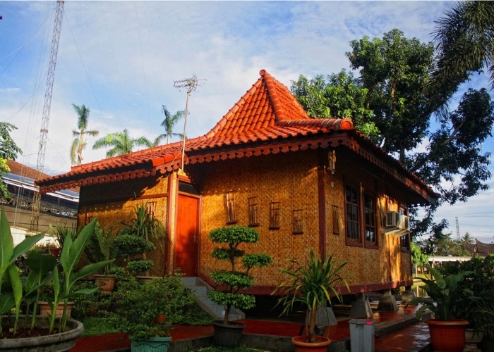 Pesona Rumah Adat Jawa Barat, Jejak Kearifan Leluhur dalam Setiap Sudutnya